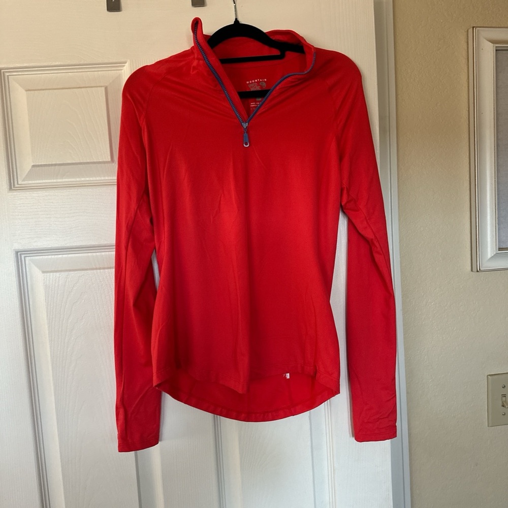 Mountain Hardwear 1/4 zip pull over - Picture 5 of 8